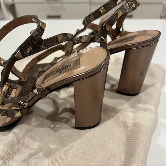 Valentino Rockstud Block Heel Sandals - Picture 6 of 7